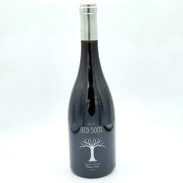 OLD SOUL PINOT NOIR 750mL